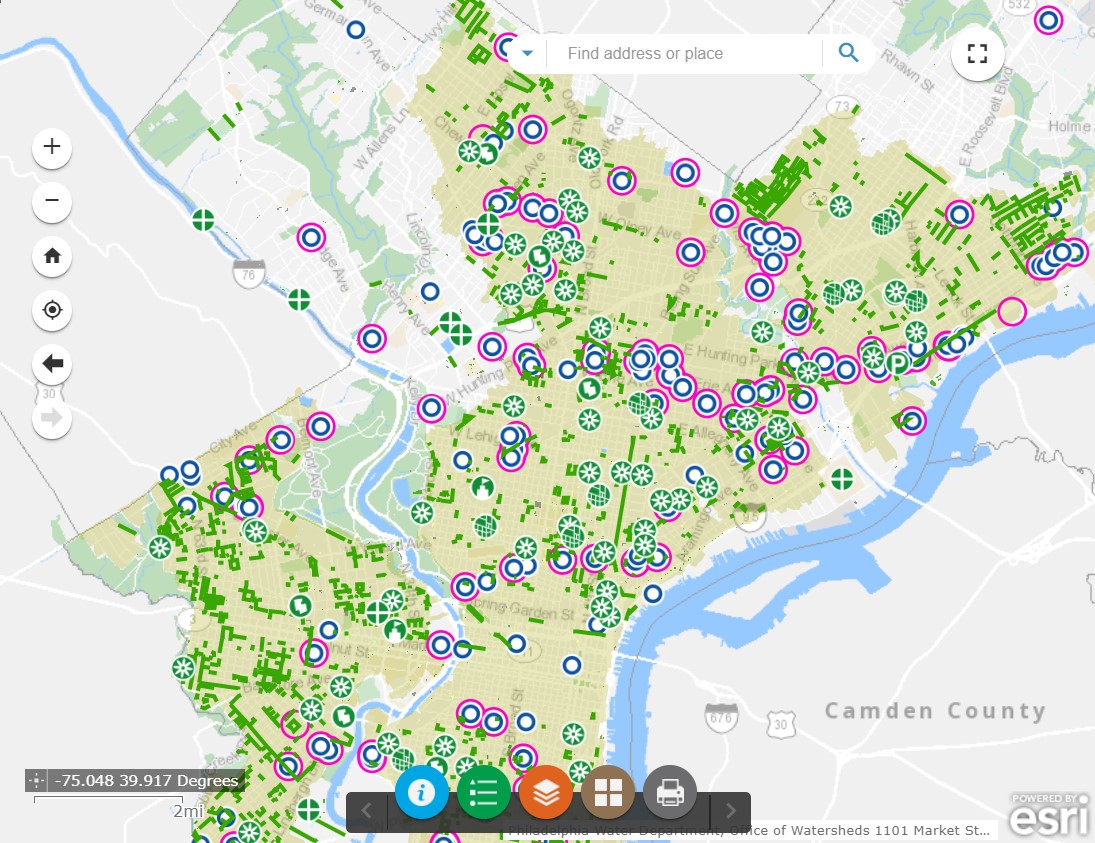 preview of the linked web map shows hundreds of green infrastructure sites across Philadelphia